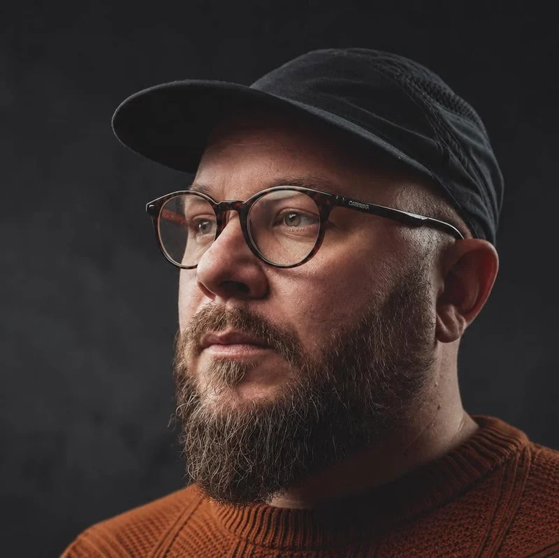 Gunther Gunderson, creator behind GuntherSnaps
